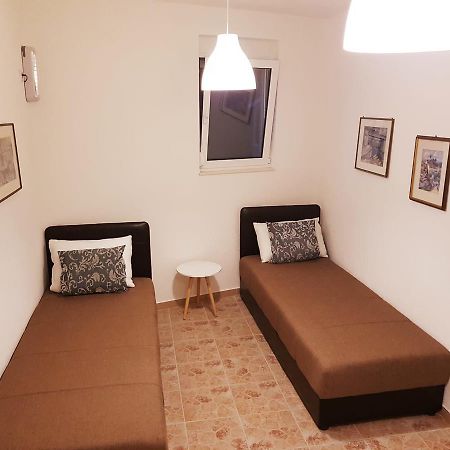 Tufio Apartmani Ulcinj Buitenkant foto
