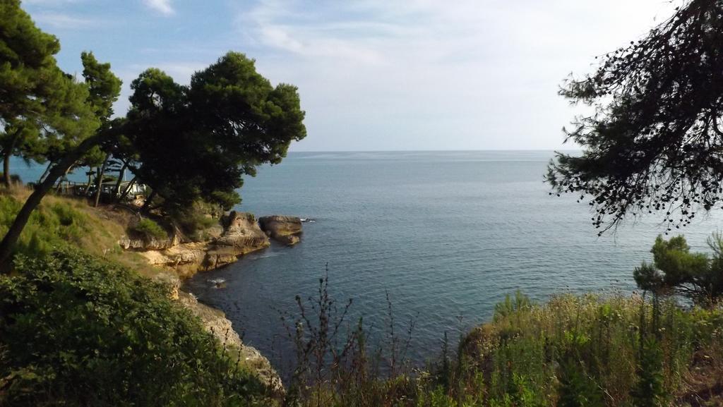 Tufio Apartmani Ulcinj Buitenkant foto