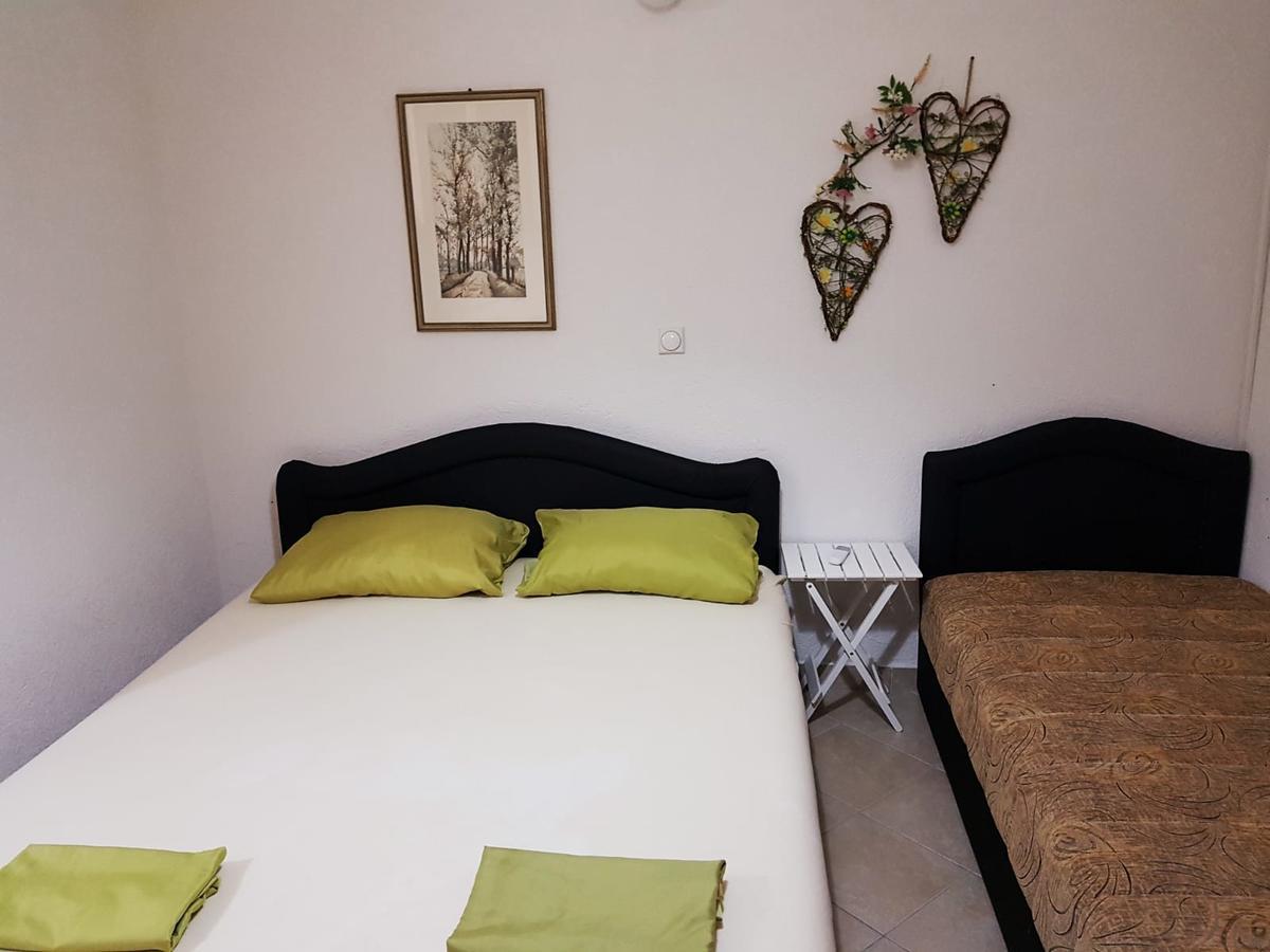 Tufio Apartmani Ulcinj Buitenkant foto