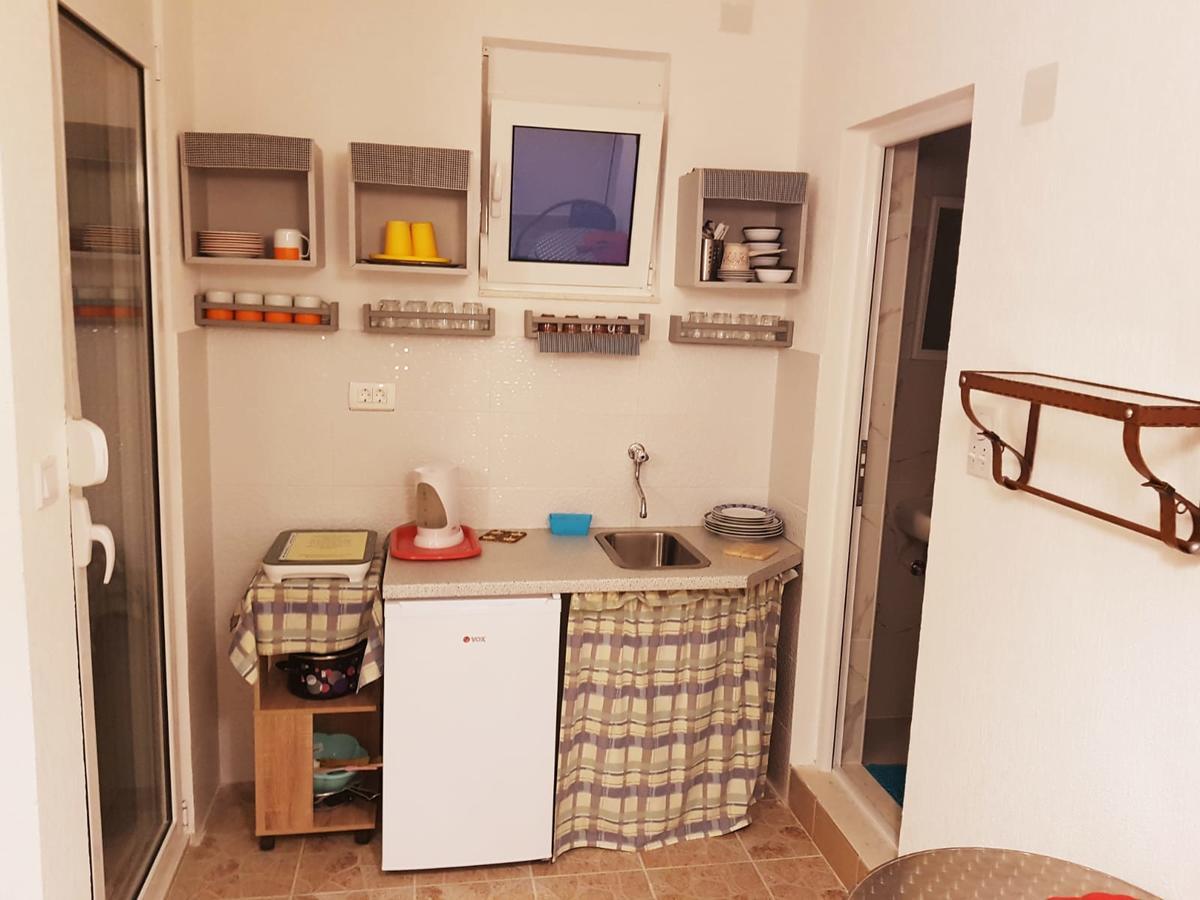 Tufio Apartmani Ulcinj Buitenkant foto